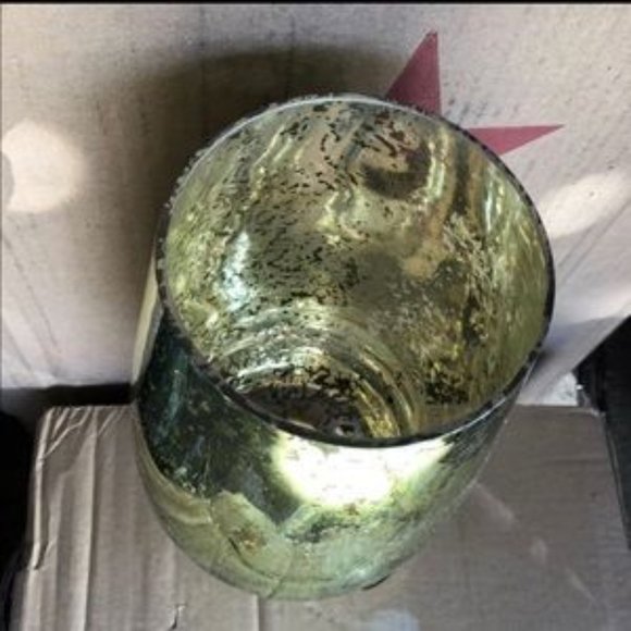 Celebrating Home Interiors Green Mercury Glass Hurricane Vase pretty in person - Picture 8 of 11